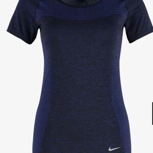 Nike NWT Women's Dri-Fit Tee